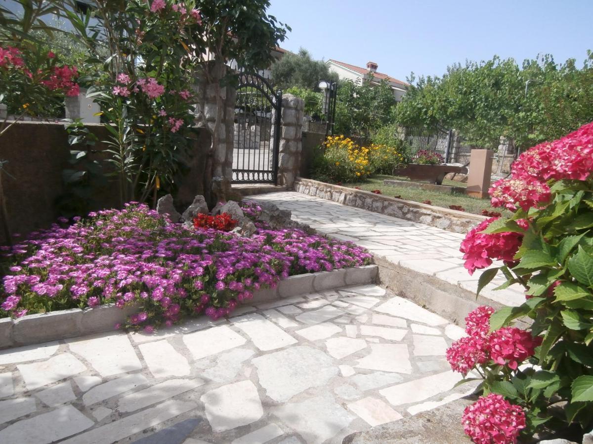 Apartments Mira Krk Krk Town Kültér fotó