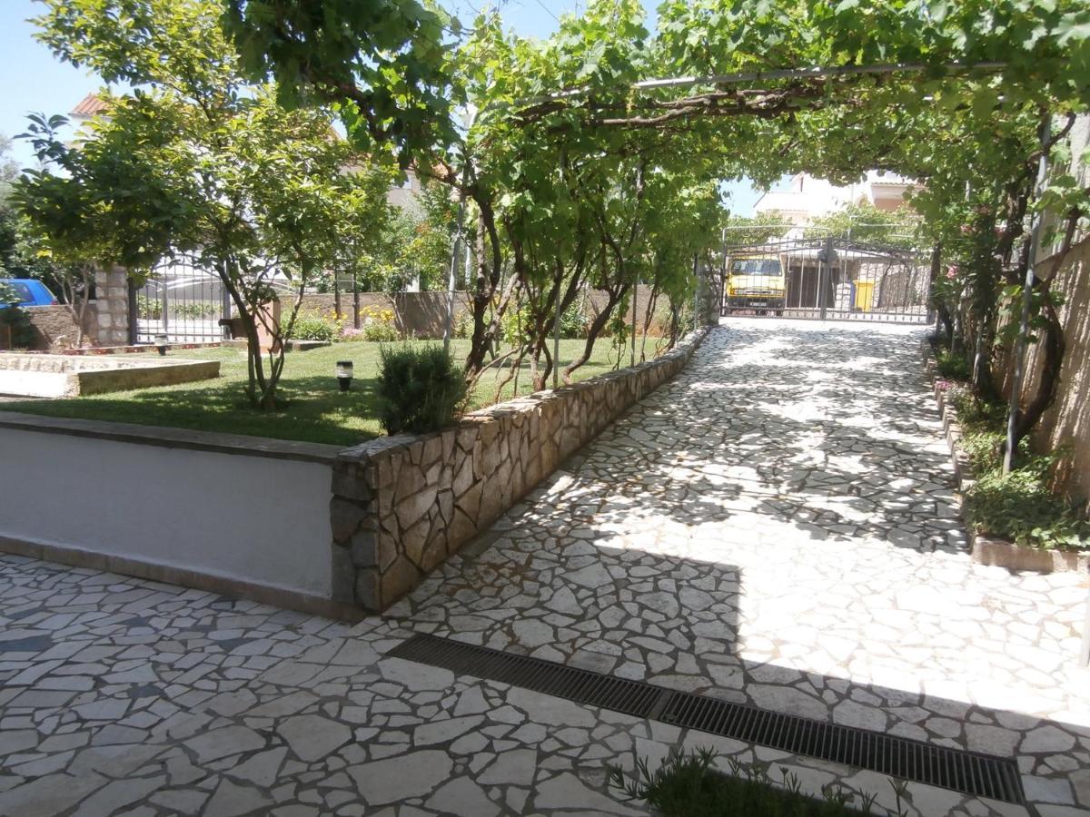 Apartments Mira Krk Krk Town Kültér fotó