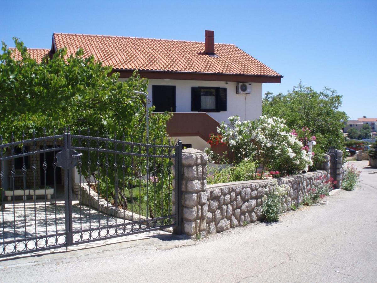 Apartments Mira Krk Krk Town Kültér fotó