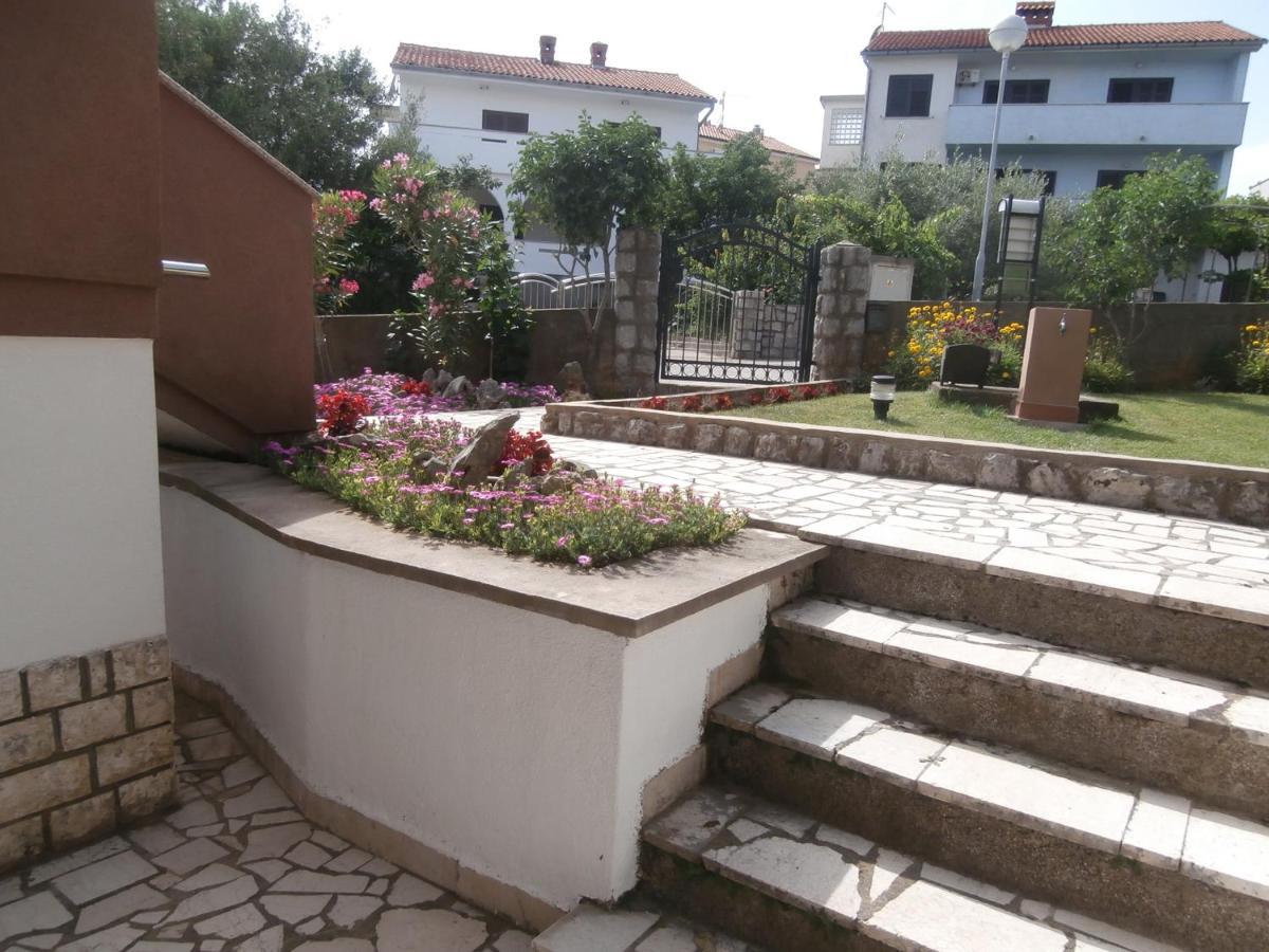 Apartments Mira Krk Krk Town Kültér fotó