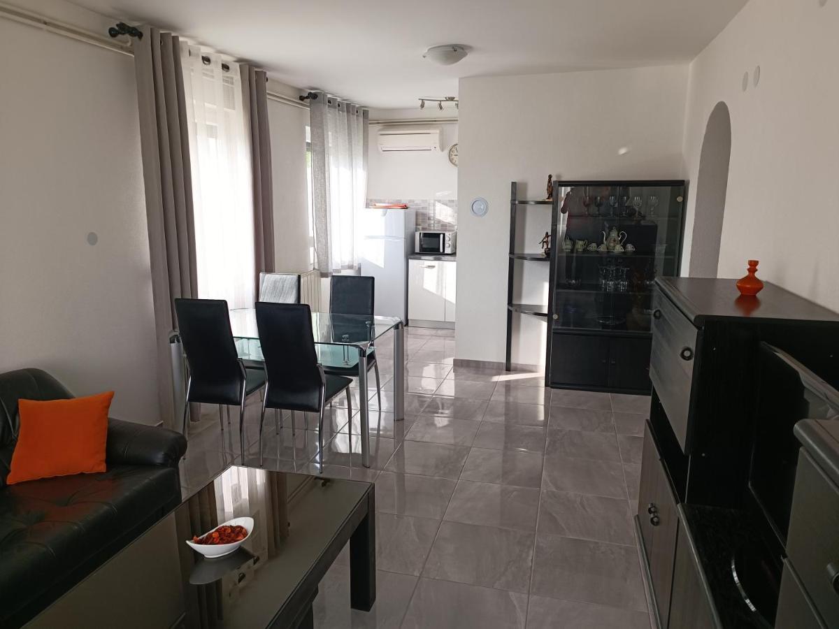 Apartments Mira Krk Krk Town Kültér fotó