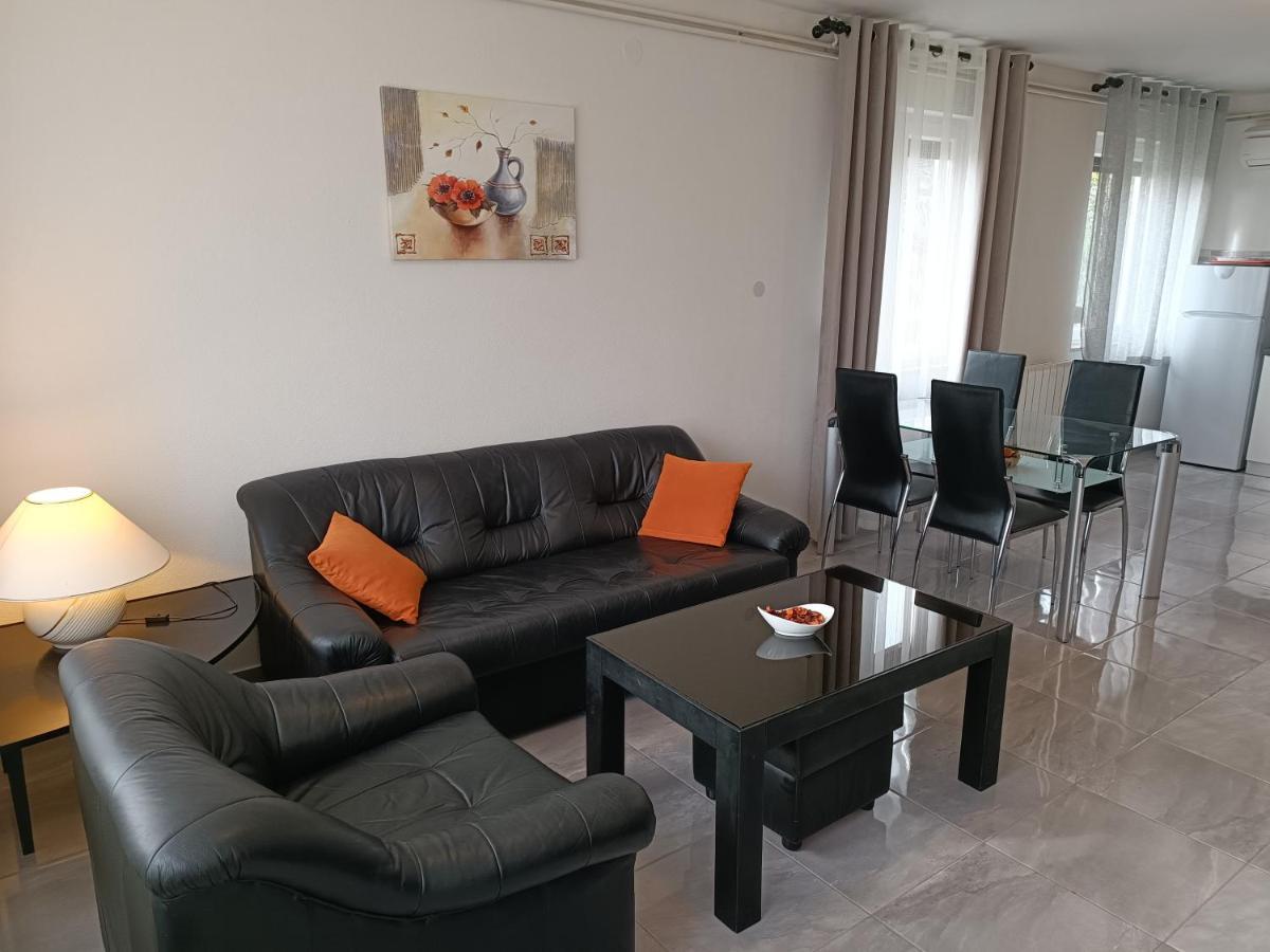 Apartments Mira Krk Krk Town Kültér fotó