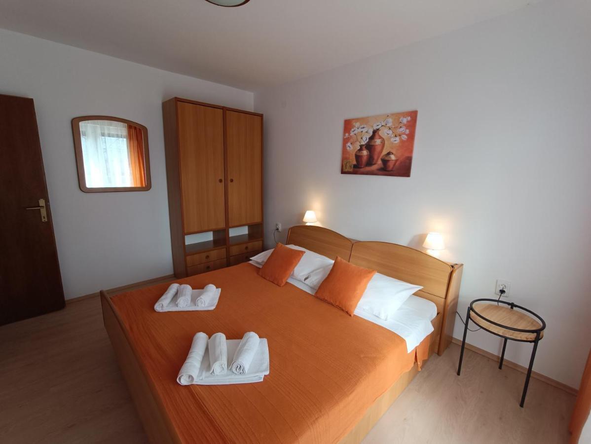Apartments Mira Krk Krk Town Kültér fotó