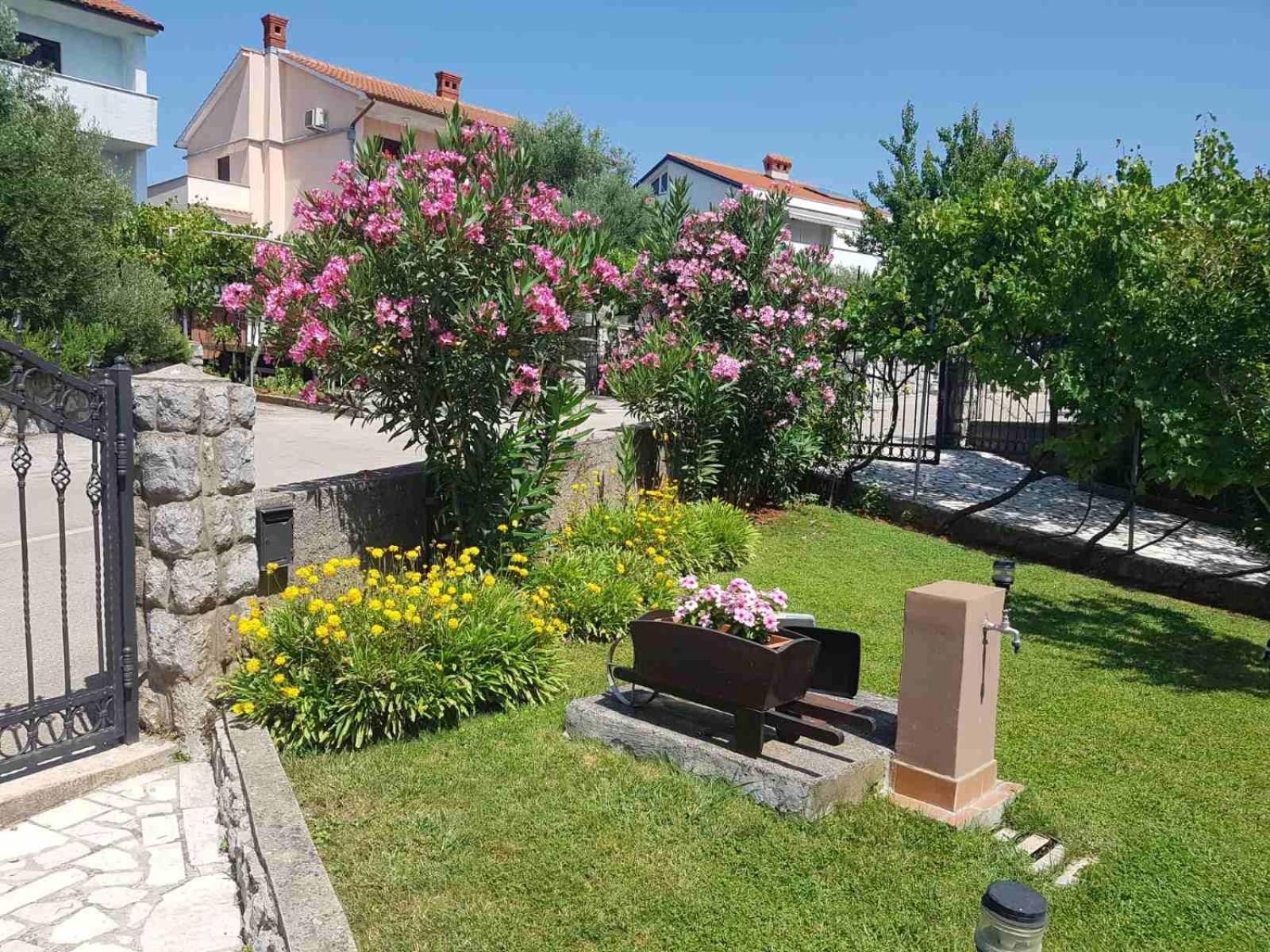 Apartments Mira Krk Krk Town Kültér fotó